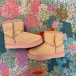 Oomphies Brown Kids Boots